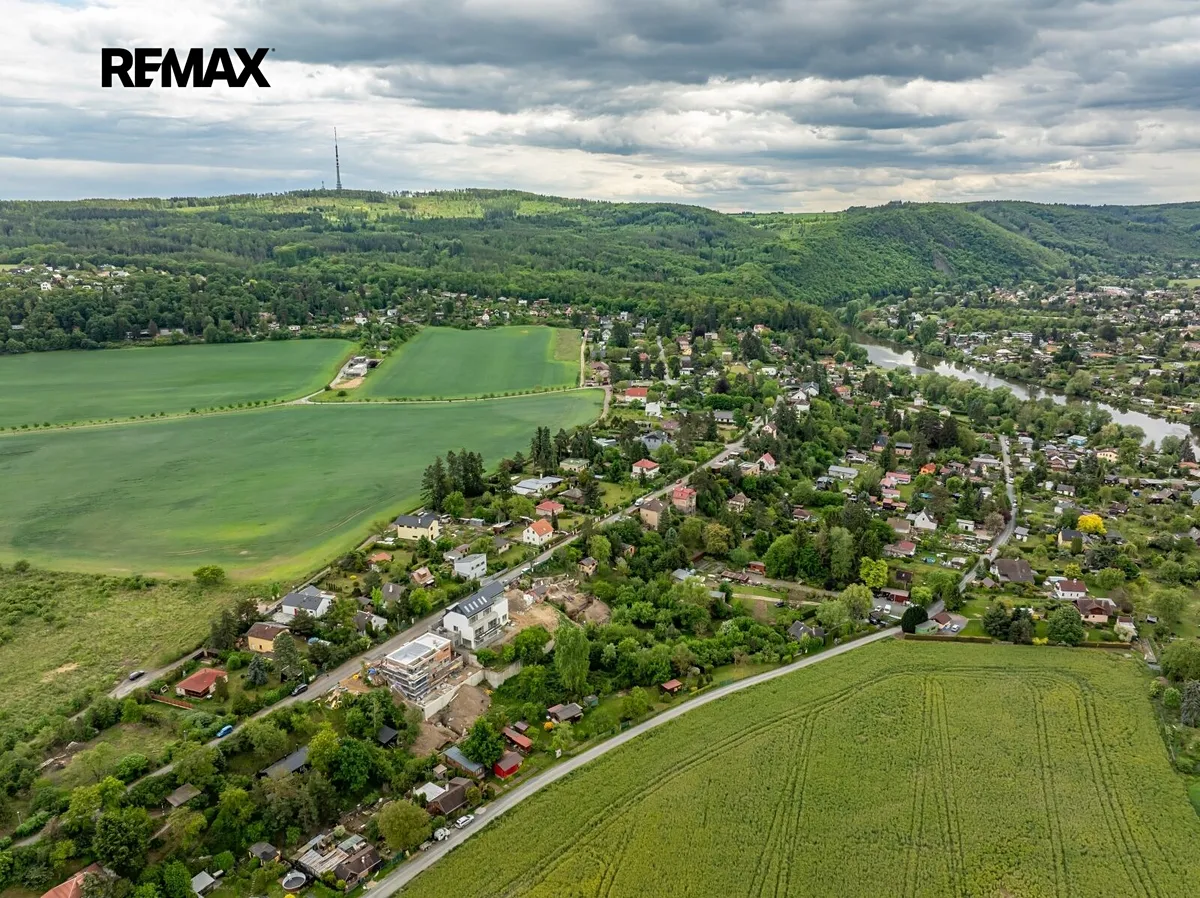 Prodej stavebního pozemku 1245 m²